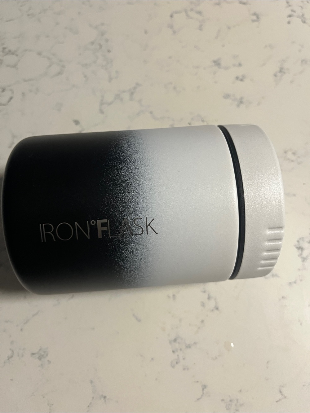 IRON°FLASK Insulated Food Jar / Thermos 🖤🤍 black to white ombré